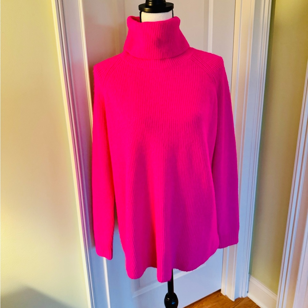Loft Hot Pink soft sweater NWT size smalll